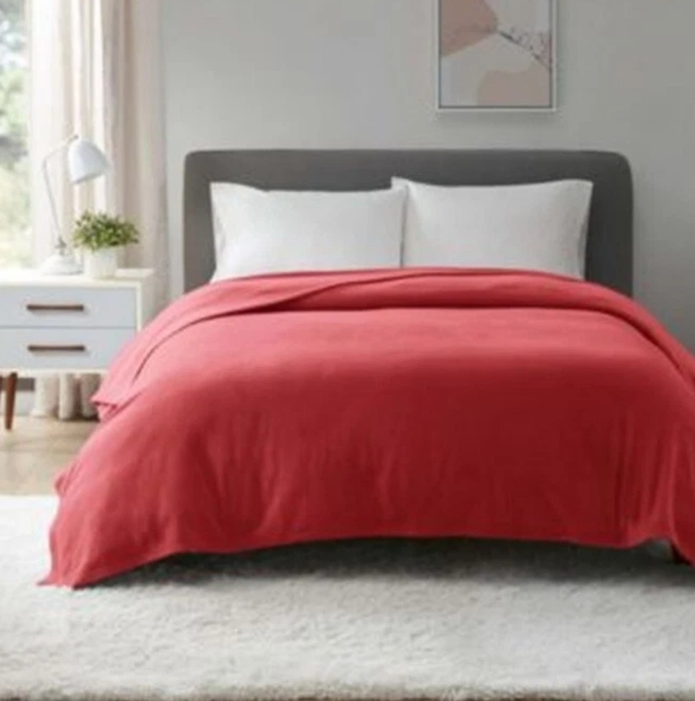 King Sized Red Fleece Blanket Sold At Macy's NWT